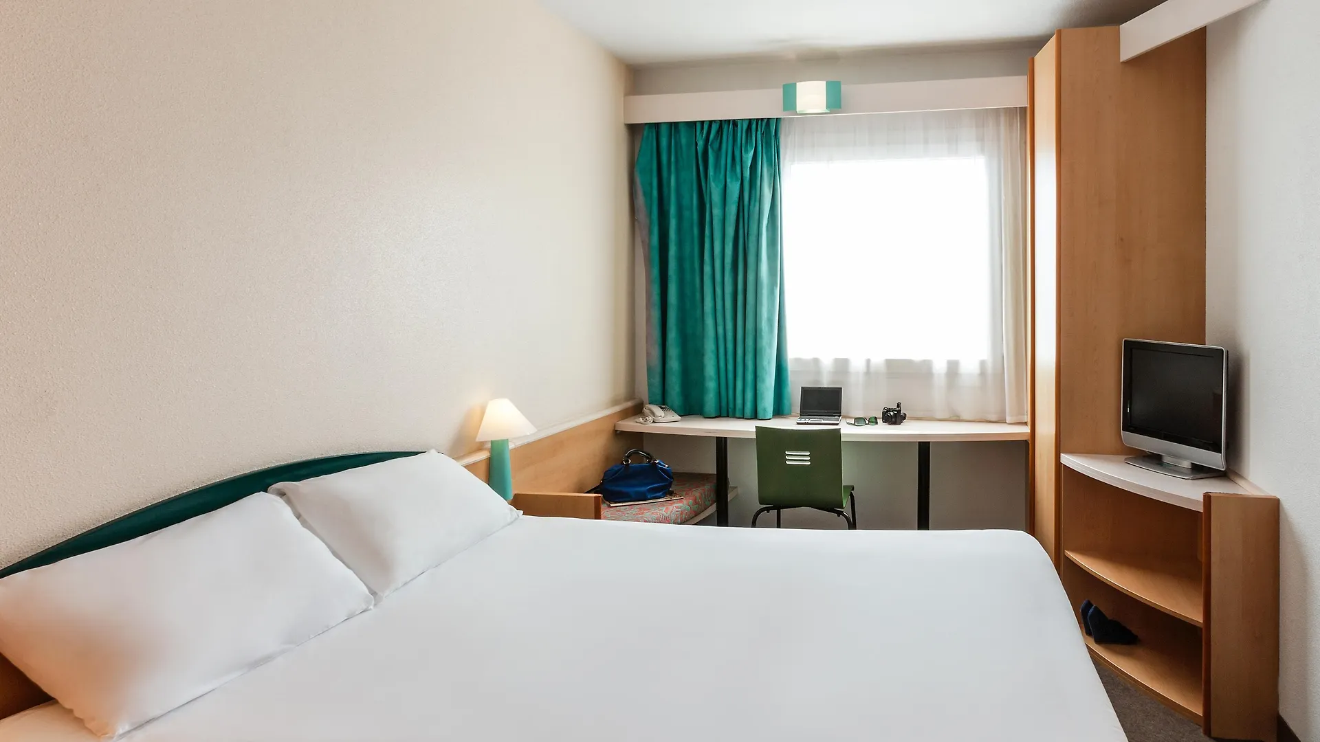 Ibis Granada Hotel
