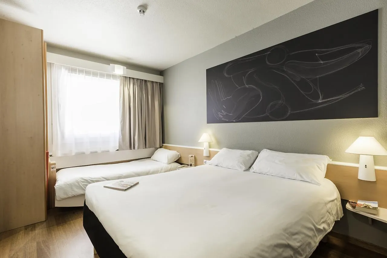 Ibis Granada Hotell 0*,