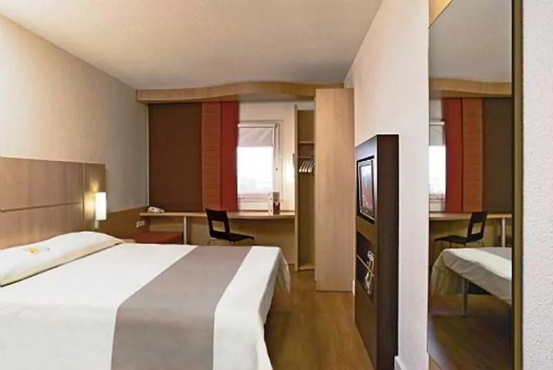 Ibis Granada Hotel